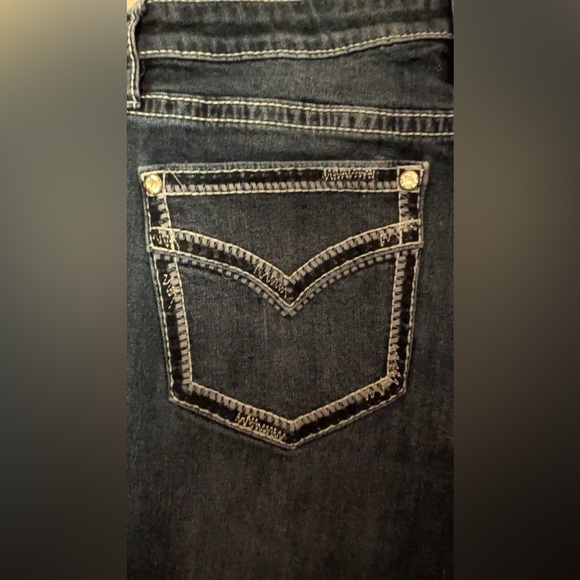 Shyanne Bell Bottom Women’s Jeans Size 32 Length 36 - Picture 7 of 8